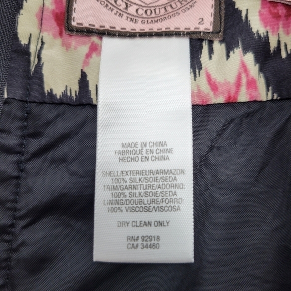 Juicy Couture 100% Silk Mini Skirt in a Size 2 - Picture 7 of 10